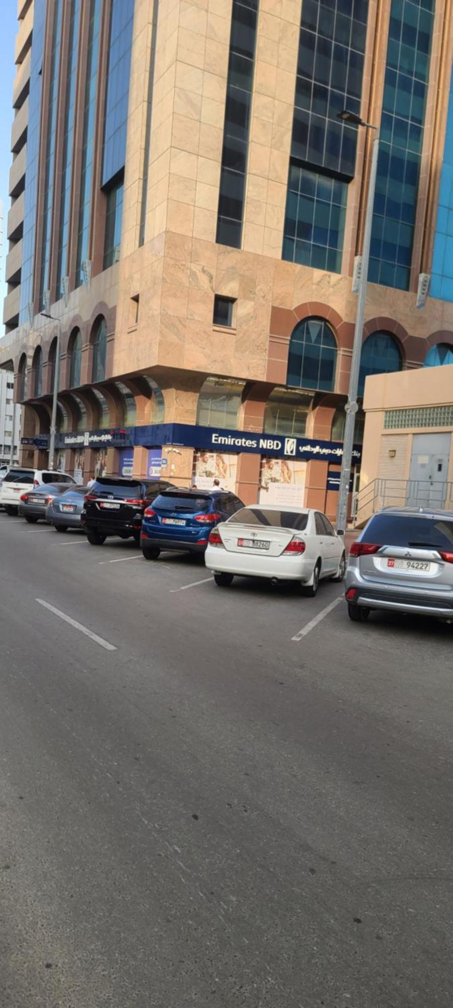 אבו דאבי Home Away Apartment מראה חיצוני תמונה
